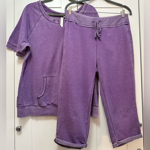 GreenTea Purple Wide Leg Capri Pants & Top Lounge Set - Picture 1 of 4